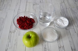 Бруснично-яблочный кисель - шаг 1 Бруснично-яблочный кисель - шаг 1