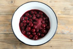 Вишня в вине - шаг 2 Вишня в вине - шаг 2