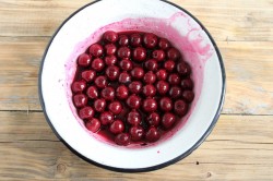 Вишня в вине - шаг 5 Вишня в вине - шаг 5