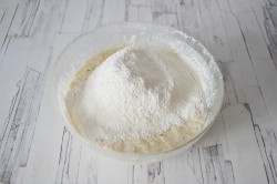 Домашний хлеб с сыром в духовке - шаг 8