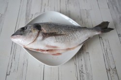 Дорада с  лимоном и травами в фольге - шаг 3