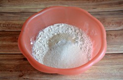 Дрожжевое тесто для пирогов на сухих дрожжах - шаг 3 Дрожжевое тесто для пирогов на сухих дрожжах - шаг 3