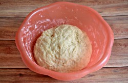 Дрожжевое тесто для пирогов на сухих дрожжах - шаг 6 Дрожжевое тесто для пирогов на сухих дрожжах - шаг 6