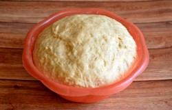 Дрожжевое тесто для пирогов на сухих дрожжах - шаг 7 Дрожжевое тесто для пирогов на сухих дрожжах - шаг 7