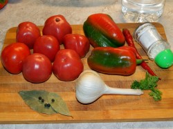 Фаршированные помидоры на зиму - шаг 1 Фаршированные помидоры на зиму - шаг 1