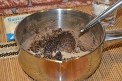 Фигурный домашний шоколад из какао-порошка и масла - шаг 4 Фигурный домашний шоколад из какао-порошка и масла - шаг 4