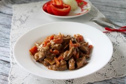 Гуляш из печени с подливкой - шаг 10