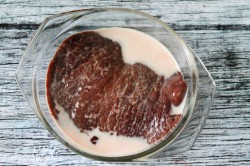 Гуляш из печени с подливкой - шаг 2