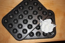 Кейк попсы в силиконовой форме - шаг 2 Кейк попсы в силиконовой форме - шаг 2