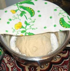 Кислое тесто на дрожжах - шаг 3