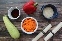 Удон с курицей и овощами - шаг 3