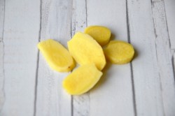 Компот из ревеня с имбирем и лимоном - шаг 5