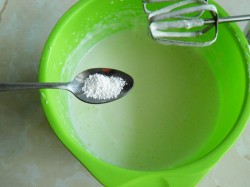 Крем на яичных белках для вафельных трубочек - шаг 8