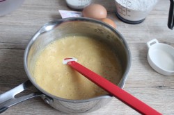 Ленивый медовик без раскатки коржей - шаг 3 Ленивый медовик без раскатки коржей - шаг 3