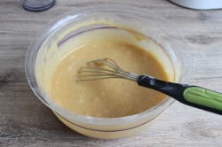 Ленивый медовик без раскатки коржей - шаг 4 Ленивый медовик без раскатки коржей - шаг 4