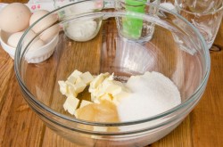 Медовик на сковороде - шаг 2