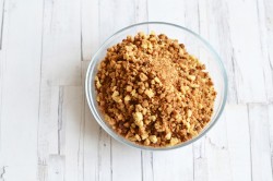 Простой быстрый медовик без раскатывания коржей - шаг 11