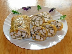 Мраморный рулет из курицы новогодний - шаг 14 Мраморный рулет из курицы новогодний - шаг 14