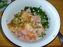 Мраморный рулет из курицы новогодний - шаг 4 Мраморный рулет из курицы новогодний - шаг 4