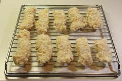 Наггетсы Рыбные в духовке - шаг 6