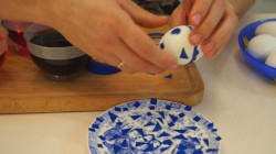 Пасхальные яйца с аппликацией - шаг 4