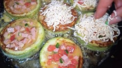 Мини пицца из кабачков - шаг 3