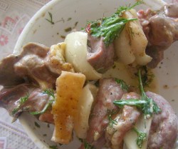 Шашлык из куриной печени на мангале - шаг 8