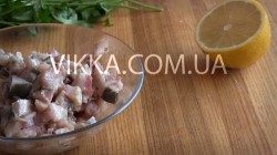 Салат из свеклы и селедки Рождество - шаг 6