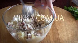 Салат из свеклы и селедки Рождество - шаг 7