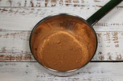 Шоколадный сироп домашний - шаг 1
