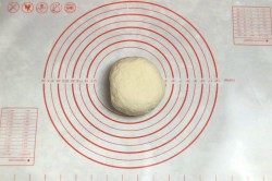 Слоеное бездрожжевое тесто в домашних условиях и 15 похожих рецептов: видео, фото, калорийность, отзывы - шаг 6 Слоеное бездрожжевое тесто в домашних условиях и 15 похожих рецептов: видео, фото, калорийность, отзывы - шаг 6