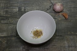 Соус для греческого салата в домашних условиях - шаг 3