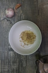 Соус для греческого салата в домашних условиях - шаг 4