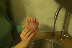 Свинина на пару в мультиварке - шаг 2