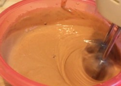 Торт Подарок шоколадный бисквит из мастики - шаг 5