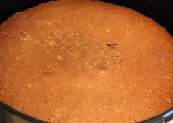 Торт Подарок шоколадный бисквит из мастики - шаг 7