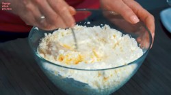 Творожные сырки покрытые шоколадной глазурью - шаг 10