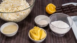 Творожные сырки покрытые шоколадной глазурью - шаг 1