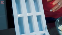 Творожные сырки покрытые шоколадной глазурью - шаг 5