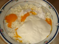 Творожный пудинг в мультиварке - шаг 2