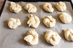 Воздушные булочки в сиропе - шаг 9 Воздушные булочки в сиропе - шаг 9