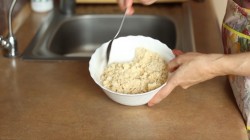 Десерт Яблочный крамбл - шаг 2