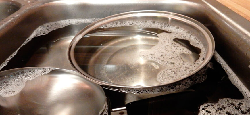 Удалить нагар на сковородке из нержавеющей стали