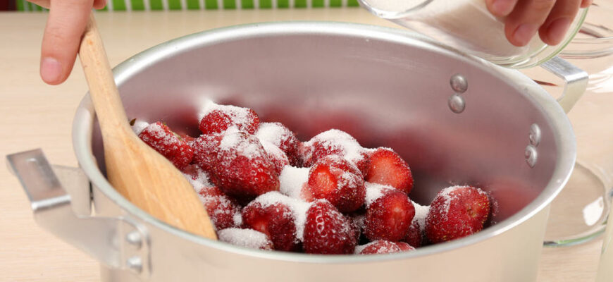 Варят ли варенье в алюминиевой посуде?