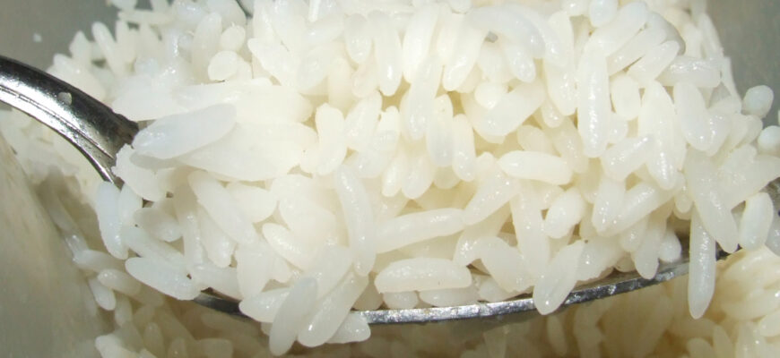 Как быстрее всего сварить рис?