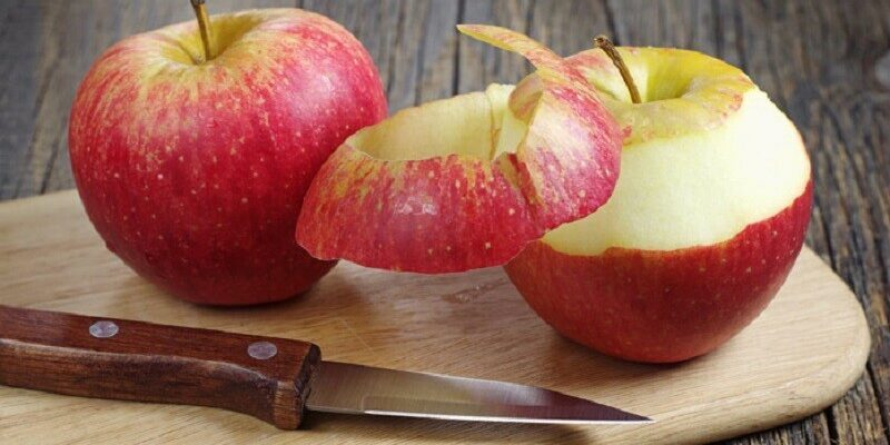Когда чистить яблоки?