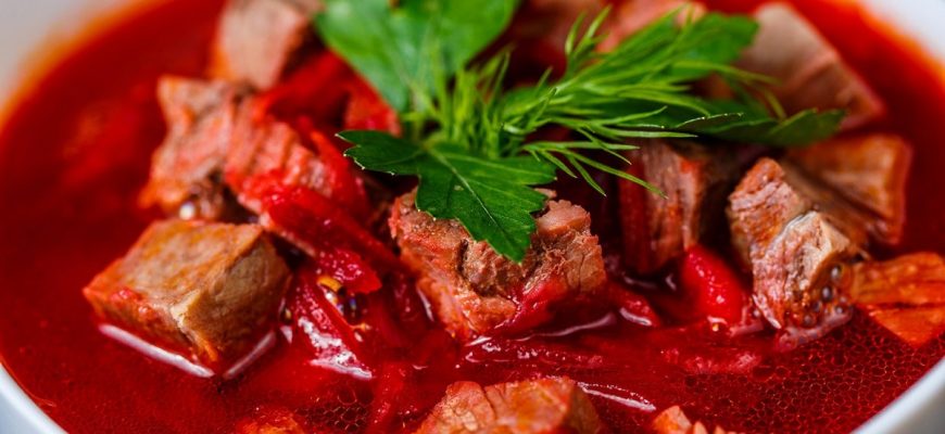 Сколько нужно положить говядины в борщ?