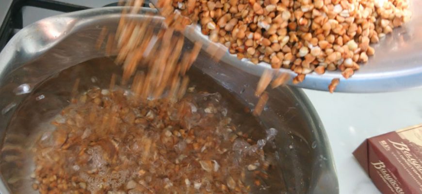 Можно ли кидать гречку в кипяток?